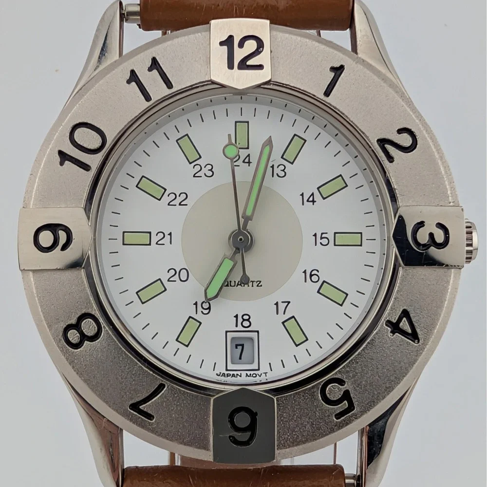 Avon Y2K Number Bezel Watch Green Markers‎ Brown Leather Strap